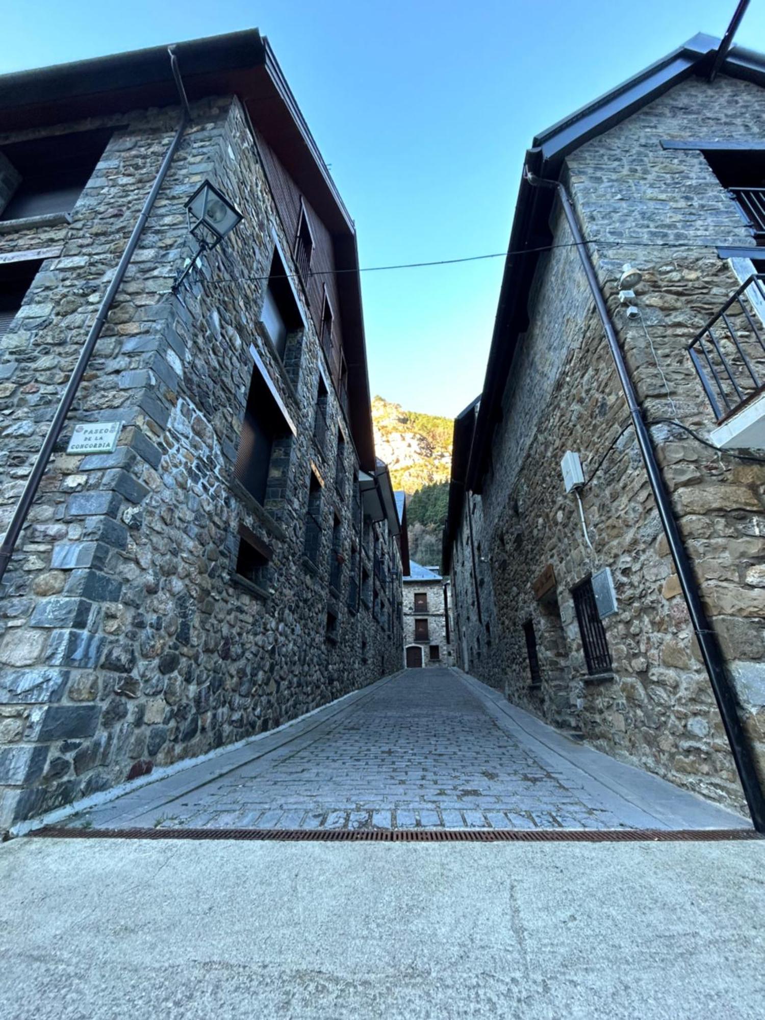 Apartahotel Canfranc Extérieur photo